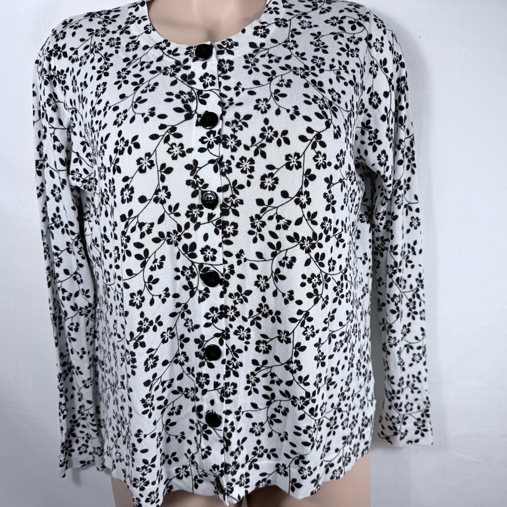Black and White Floral Button-Up Cardigan Sz XXL Soft Good Condition